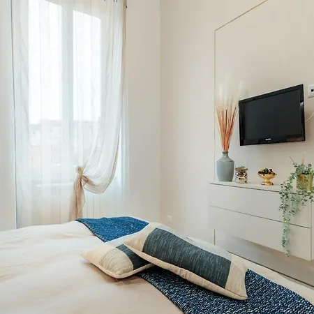 In Near Versilia Daire