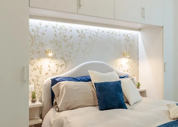 In Near Versilia Апартаменти В'яреджо